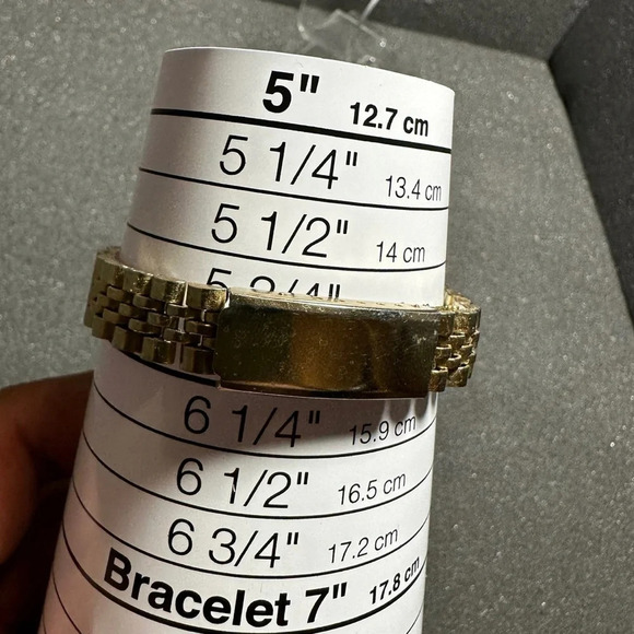 Ladies pearl diamond quartz watch gold tone gold dial working new battery - Picture 8 of 9